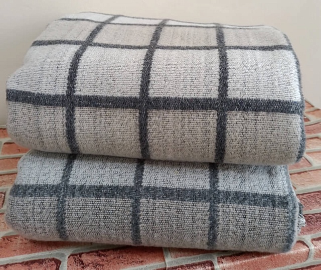 Одеяло полушерстяное 50% шерсть, 50% пэ 400гр. ОПШ-1, 140x205 см