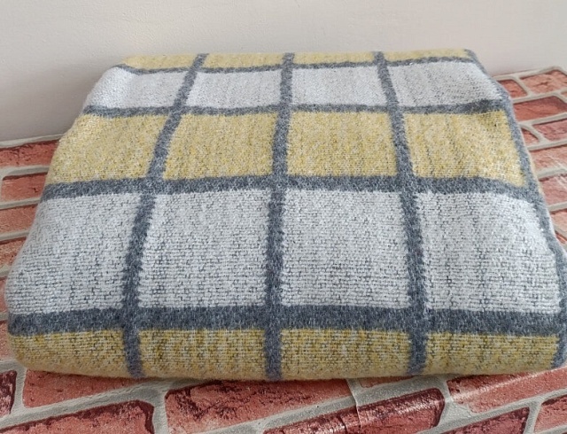 Одеяло полушерстяное 50% шерсть, 50% пэ 400гр. ОПШ-1, 140x205 см