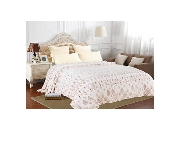 Плед флисовый с напечатанным узором на поверхности, 150х200см бежевый