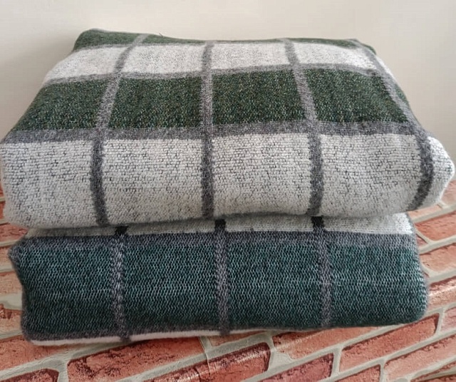 Одеяло полушерстяное 50% шерсть, 50% пэ 400гр. ОПШ-1, 140x205 см