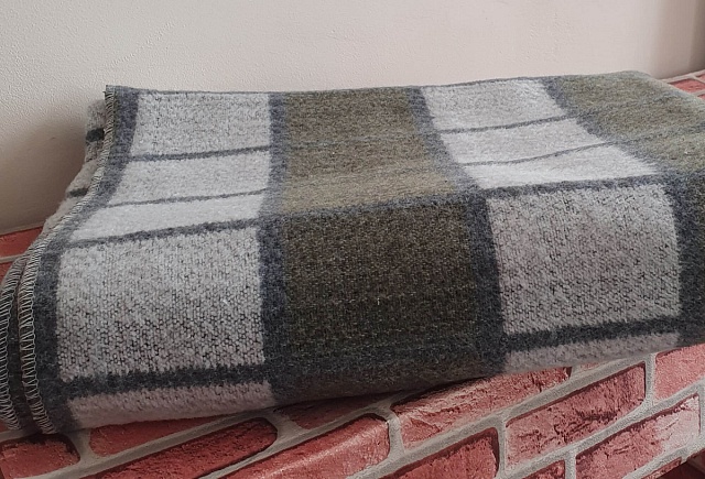 Одеяло полушерстяное 50% шерсть, 50% пэ 500гр. ОПШ-2 , 140x205 см