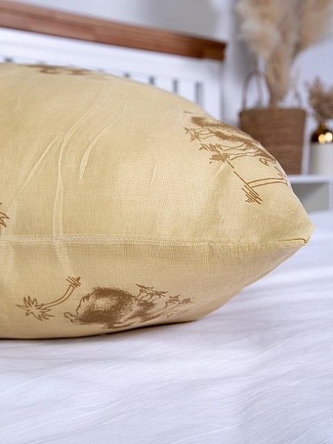 Подушка "Верблюжья шерсть" полиэстер эконом (Полиэфирное волокно), 40*40см