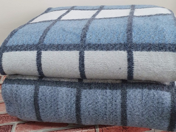 Одеяло полушерстяное 50% шерсть, 50% пэ 500гр. ОПШ-2 , 140x205 см