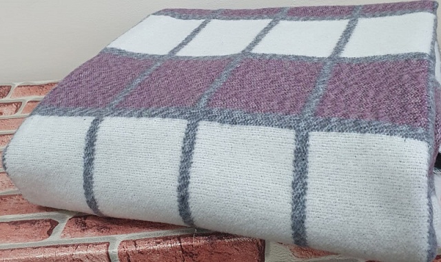 Одеяло полушерстяное 50% шерсть, 50% пэ 500гр. ОПШ-2 , 140x205 см