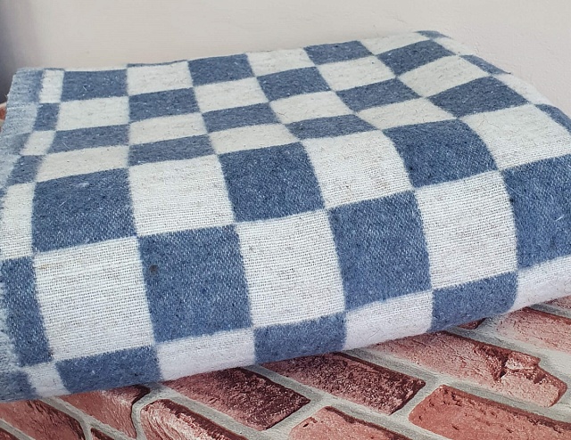 Одеяло полушерстяное 50% шерсть, 50% пэ 400гр. ОПШ-1, 140x205 см