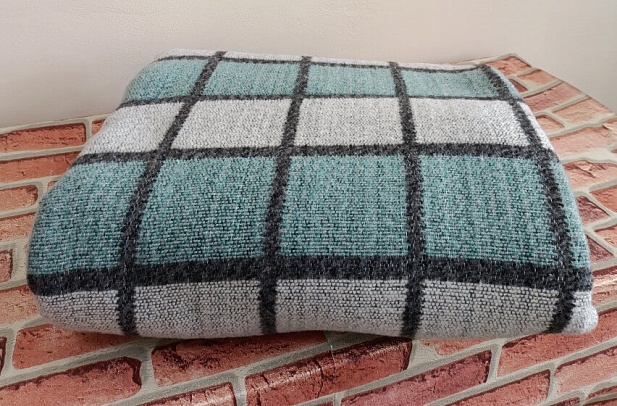 Одеяло полушерстяное 50% шерсть, 50% пэ 400гр. ОПШ-1, 140x205 см