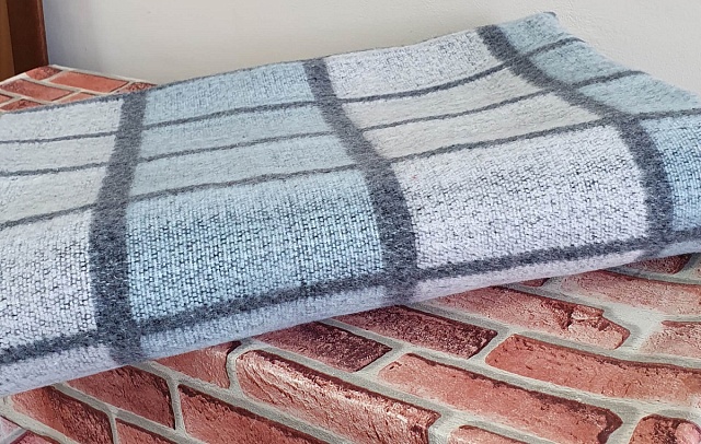 Одеяло полушерстяное 50% шерсть, 50% пэ 500гр. ОПШ-2 , 140x205 см