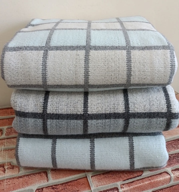 Одеяло полушерстяное 50% шерсть, 50% пэ 400гр. ОПШ-1, 140x205 см